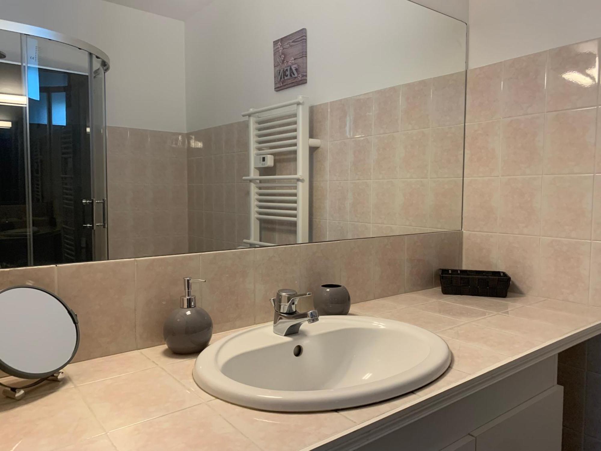Pyrene Holidays - Heracles - Residence Paisible A 6Mn A Pied Des Thermes Bagnères-de-Bigorre المظهر الخارجي الصورة
