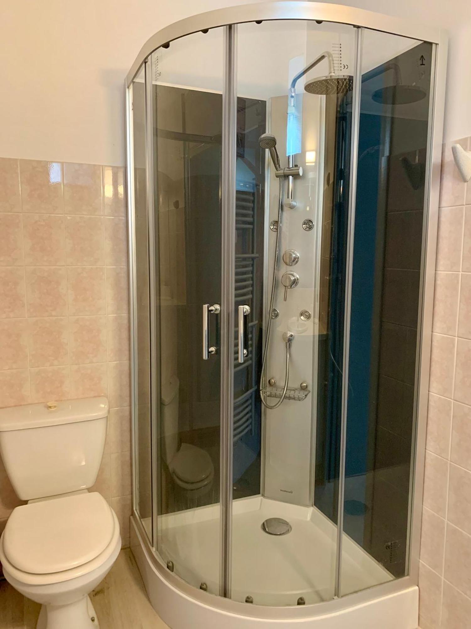 Pyrene Holidays - Heracles - Residence Paisible A 6Mn A Pied Des Thermes Bagnères-de-Bigorre المظهر الخارجي الصورة
