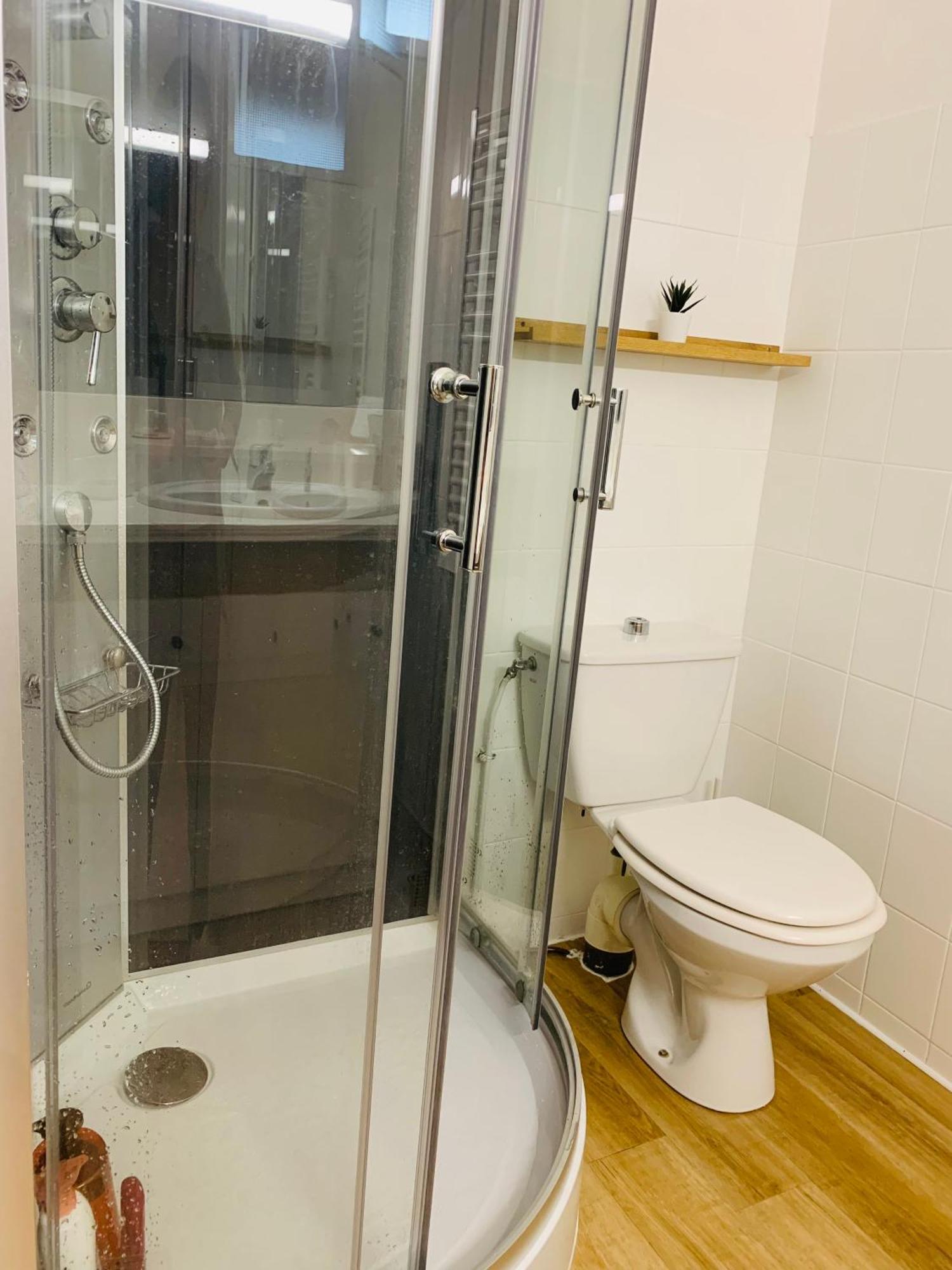 Pyrene Holidays - Heracles - Residence Paisible A 6Mn A Pied Des Thermes Bagnères-de-Bigorre المظهر الخارجي الصورة