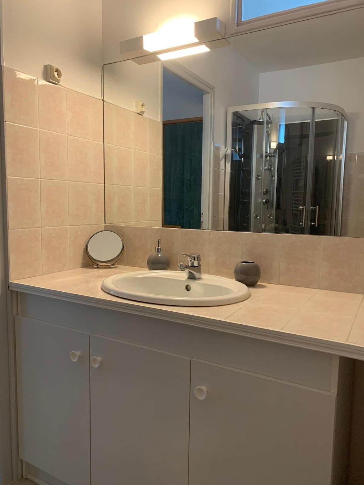 Pyrene Holidays - Heracles - Residence Paisible A 6Mn A Pied Des Thermes Bagnères-de-Bigorre الغرفة الصورة